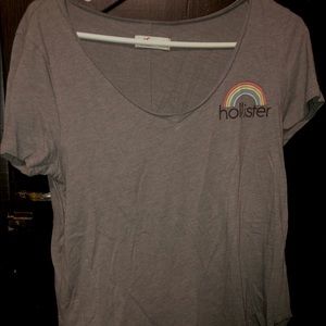 Hollister gray rainbow t-shirt